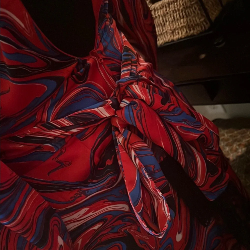 Elegant Multicolor Swirl Dress - Picture 4 of 10
